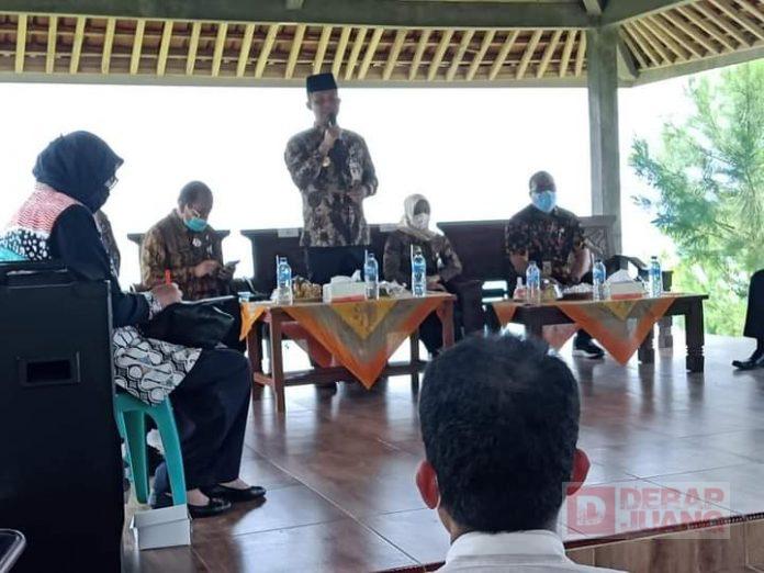 Bupati Kebumen Sosialisasi Bantuan Cold Storage Kepada Nelayan (2)