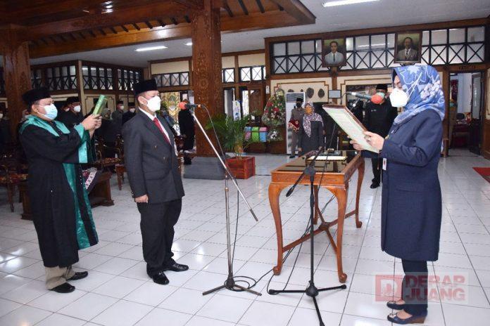 Bupati Sukoharjo Lantik Budi Santoso Sebagai Pejabat Sekda Sukoharjo