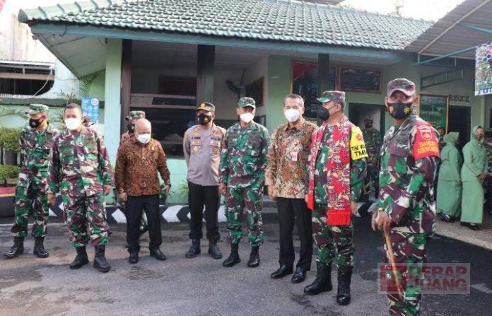 Bupati Wonogiri Pantau Pelaksanaan TMMD di Desa Brenggolo (3)