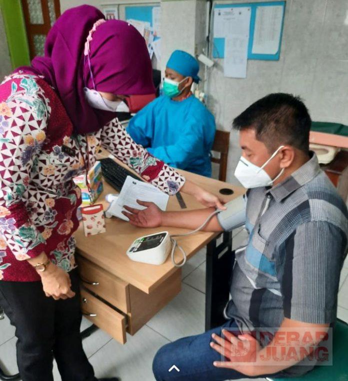 Divaksinasi, Kusnendro Jangan Takut dan Ragu Vaksin itu Aman