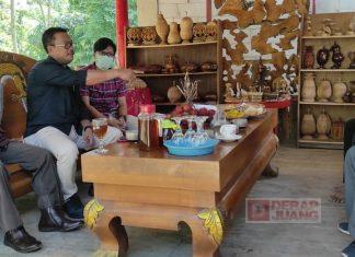 Edy Wuryanto Tinjau Potensi Kerajinan Ukir Limbah Kayu di Grobogan