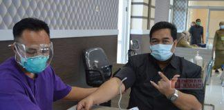 Fraksi PDI Perjuangan Cilacap Jalani Vaksinasi Tahap II