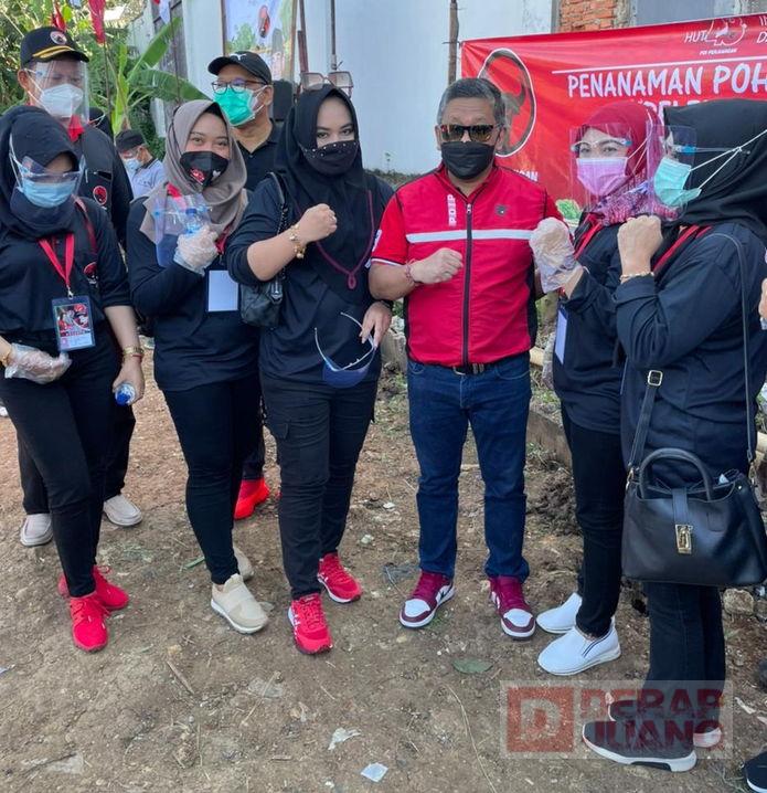 Fraksi PDI Perjuangan DPRD Kabupaten Pemalang Ikuti Gerakan Penghijauan dan Bersih DAS Ciliwung