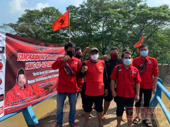 Gerakan Politik Hijau, DPC PDI Perjuangan Batang Tebar Benih Ikan Lele