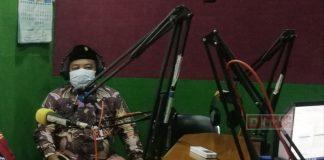H. Ahmad Ridwan Sapa Masyarakat dengan Dialog Interaktif Melalui Radio