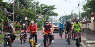 HR Bambang Irawan Sapa Masyarakat dengan Bersepeda