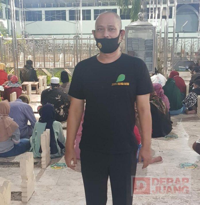 Hari Libur Isra’ Mi’raj, Memet Said Manfaatkan dengan Berwisata Religi Kemakam Walisongo