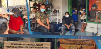 Hendi Serahkan Kursi Roda Ke Paguyuban Peduli Penyandang Disabilitas