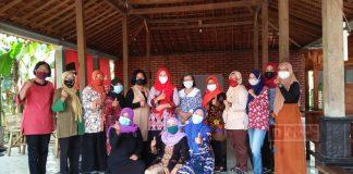 Hj. Hartanti Gelar Pelatihan Bersama Kelompok Perempuan Secara Rutin