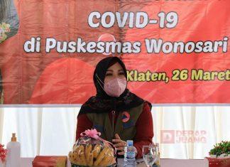 Hj. Sri Mulyani Lakukan Monitoring Pelaksanaan Vaksinasi Lansia di Puskesmas Wonosari 1