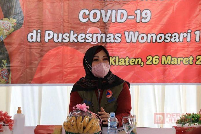 Hj. Sri Mulyani Lakukan Monitoring Pelaksanaan Vaksinasi Lansia di Puskesmas Wonosari 1