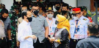 Hj. Sri Mulyani Sambut Presiden R.I di Stasiun Klaten