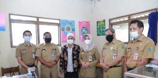 Kunjungi Pondok Pesantren, Ristawati Purwaningsih Pastikan Program 100 Hari Kerja Berjalan Lancar