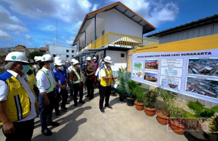Mas Gibran Tinjau Pembangunan Pasar Legi