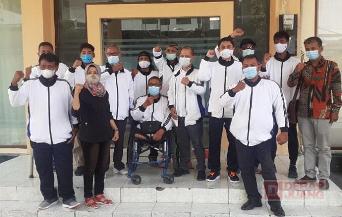 Penuh Asa, Slamet Lepas Kontingen NPCI Demak ke Selekda Solo