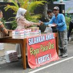 Rayakan-Ulang-Tahun-Istri-Ketua-DPRD-Klaten-Berbagi-Makanan-2