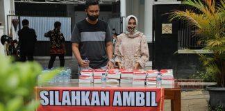 Rayakan Ulang Tahun, Istri Ketua DPRD Klaten Berbagi Makanan