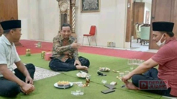 Ridwan Ngobrol Gayeng bersama Bupati Hafidz dan Ketua PWI Rembang