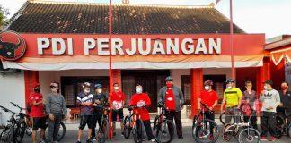 Wujudkan Politik Kemanusiaan, DPC PDI Perjuangan Sragen Bagikan Sembako