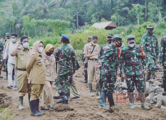 Blusukan, Bupati Purbalingga Tinjau Program TMMD