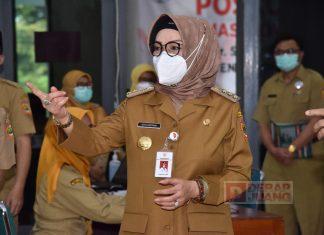 Vaksinasi Tahap II, Etik Suryani: Setelah di Vaksin ojo Gampangke Protokol Kesehatan