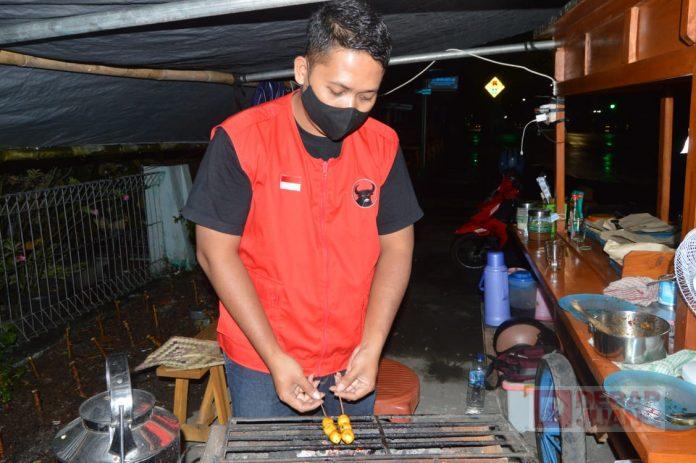 Wujudkan Kemandirian Ekonomi, Kader Komunitas Juang Cilacap Tekuni Usaha Angkringan