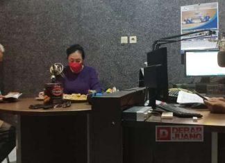 dr. Messy Widiastuti Sapa Masyrakat Melalui On Air Radio