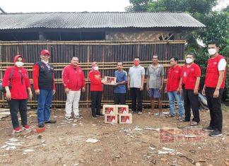 Baguna Kebumen Berikan Bantuan Kepada Korban Rumah Roboh