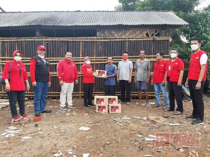 Baguna Kebumen Berikan Bantuan Kepada Korban Rumah Roboh