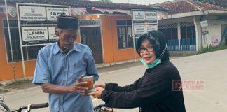 Berbagi Takjil Jelang Buka Puasa, Wujud Sosial Mbak Wiwit Kepada Masyarakat