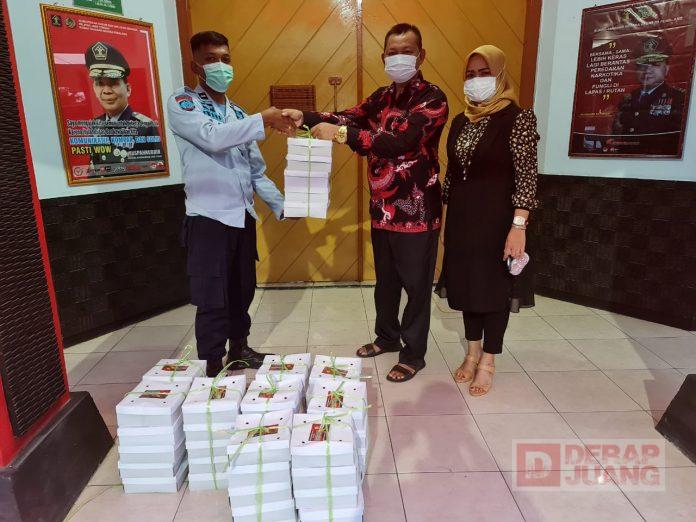 Berkah Ramadhan, Budi Sapi Bagikan Menu Buka Puasa di Rutan Pemalang (2)