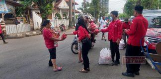 Berkah Ramadhan, Komunitas Juang Kota Pekalongan Berbagi 800 Paket Takjil