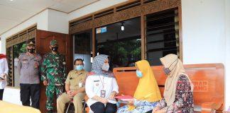 Bupati Klaten Kunjungi Keluarga Almarhum Serda Eko Prasetyo