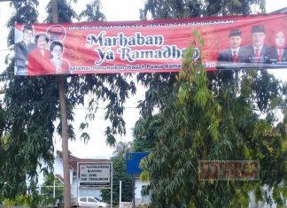 DPC PDI Perjuangan Kabupaten Pekalongan Pasang Spanduk Ucapan Marhaban Ya Ramadhan 1442 H