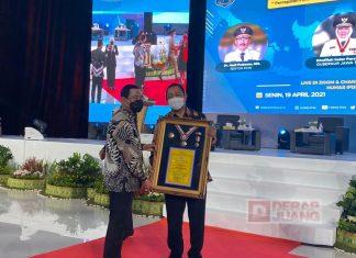 Kembali Terima Tanda Kehormatan dari IPDN, Hendi Disebut Pemimpin Muda yang Inovatif