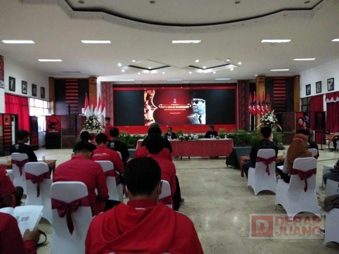 Keikutsertaan Kader Banteng Pati di Workshop Foto Esai Marhaen