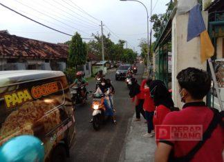 Komunitas Juang Purworejo Bagi Takjil