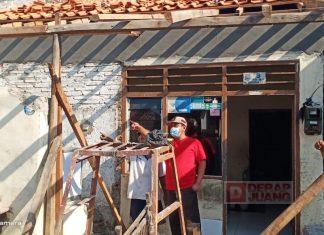 Kusnendro Tinjau Penerima Bantuan RTLH dan Bagikan Takjil