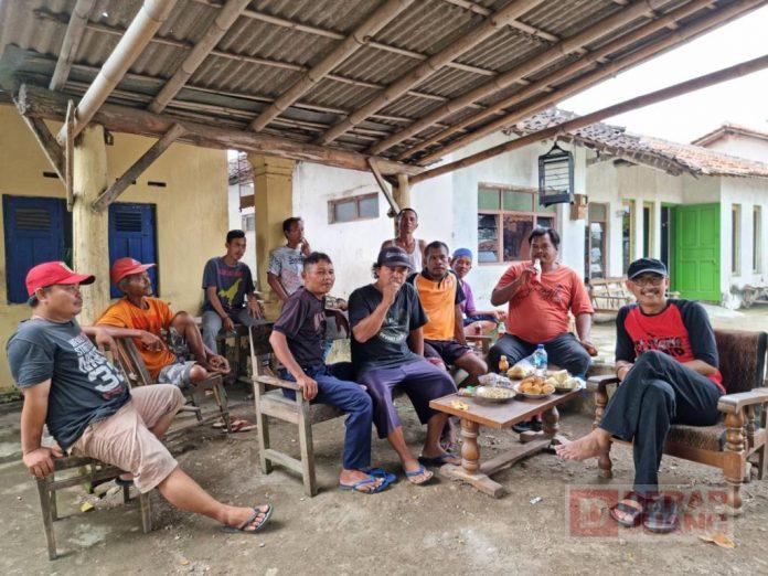 Manfaatkan Waktu Luang, Sugono Serap Aspirasi Pembuat Paving