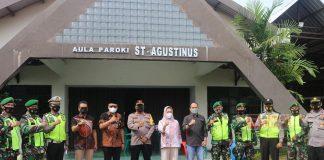 Pastikan Ibadah Paskah Lancar, Bupati Tiwi dan HR Bambang Irawan Kunjungi Gereja