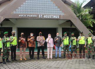 Pastikan Ibadah Paskah Lancar, Bupati Tiwi dan HR Bambang Irawan Kunjungi Gereja