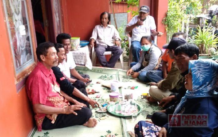 Pengurus PAC Godong Jenguk Mas Eko Pasca Operasi