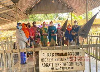 Peringati Hari Kartini, Ketua BMI Kota Tegal Berziarah ke Makam R.A Kardinah
