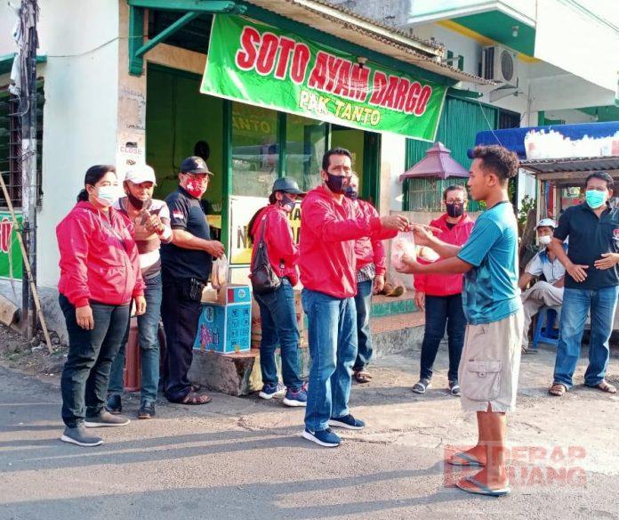 Sinergi Banteng Kota Semarang Berbagi Takjil di Bulan Ramadhan (2)