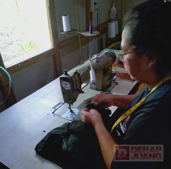 Srikandi Banteng Karanglangu Tekuni Usaha Jahit dan Bordir Pakaian
