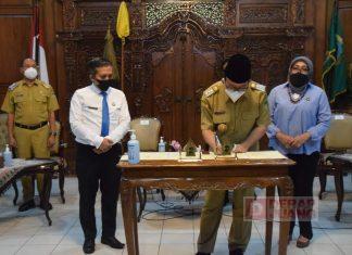 Tingkatkan Sinergitas, Pemkab Banyumas Tandatangani MoU Bersama Kejari Banyumas