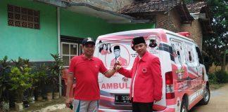 Aa Ipunk Kunjungi Rumah Warga yang Rubuh