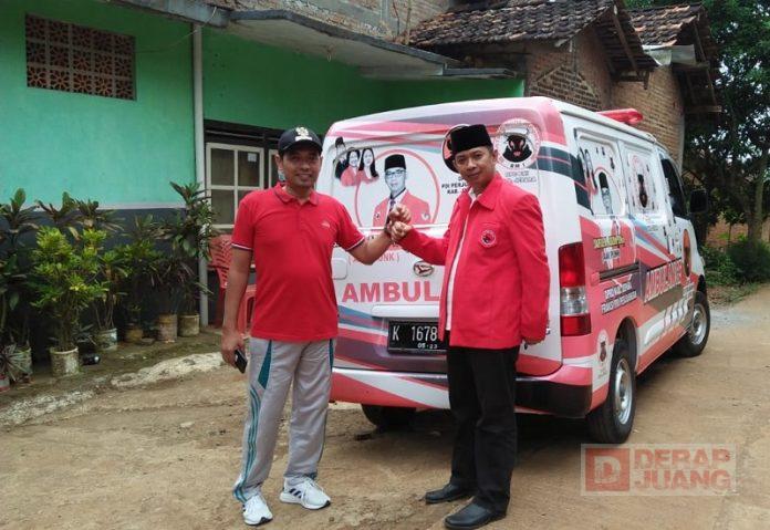 Aa Ipunk Kunjungi Rumah Warga yang Rubuh