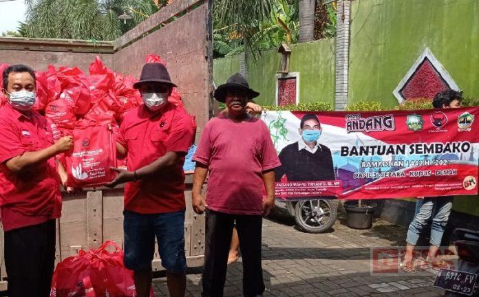 Andang Siapkan Ribuan Bingkisan Lebaran