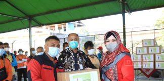 Apresiasi Kinerja Tim Kamboja, Bupati Klaten Berikan Paket Sembako